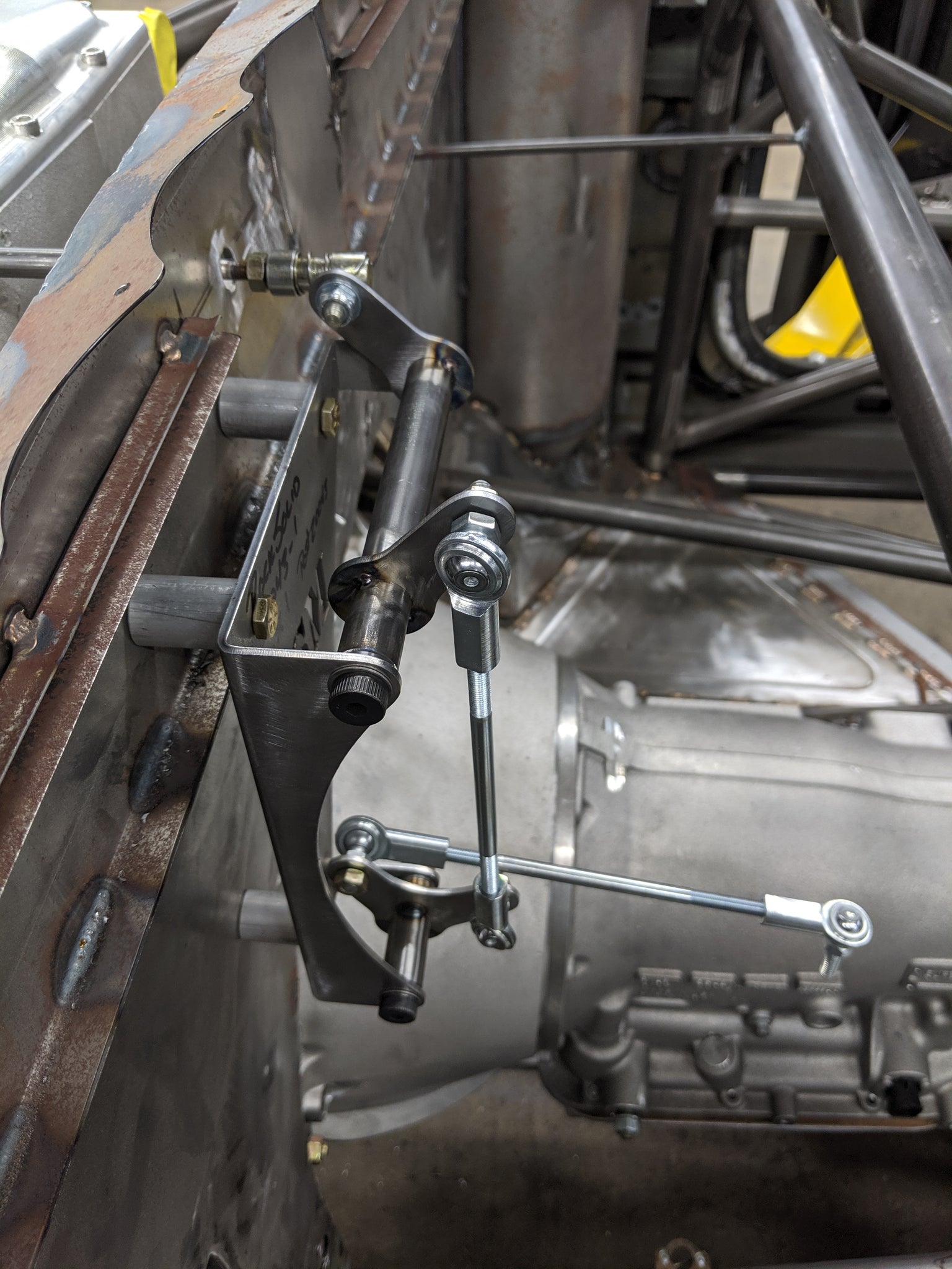 thumbnail image 2 of 18-Inch Throttle Linkage Kit With Adjustable Heim Joints - Hot Rod & Racing Applications 2 of 6